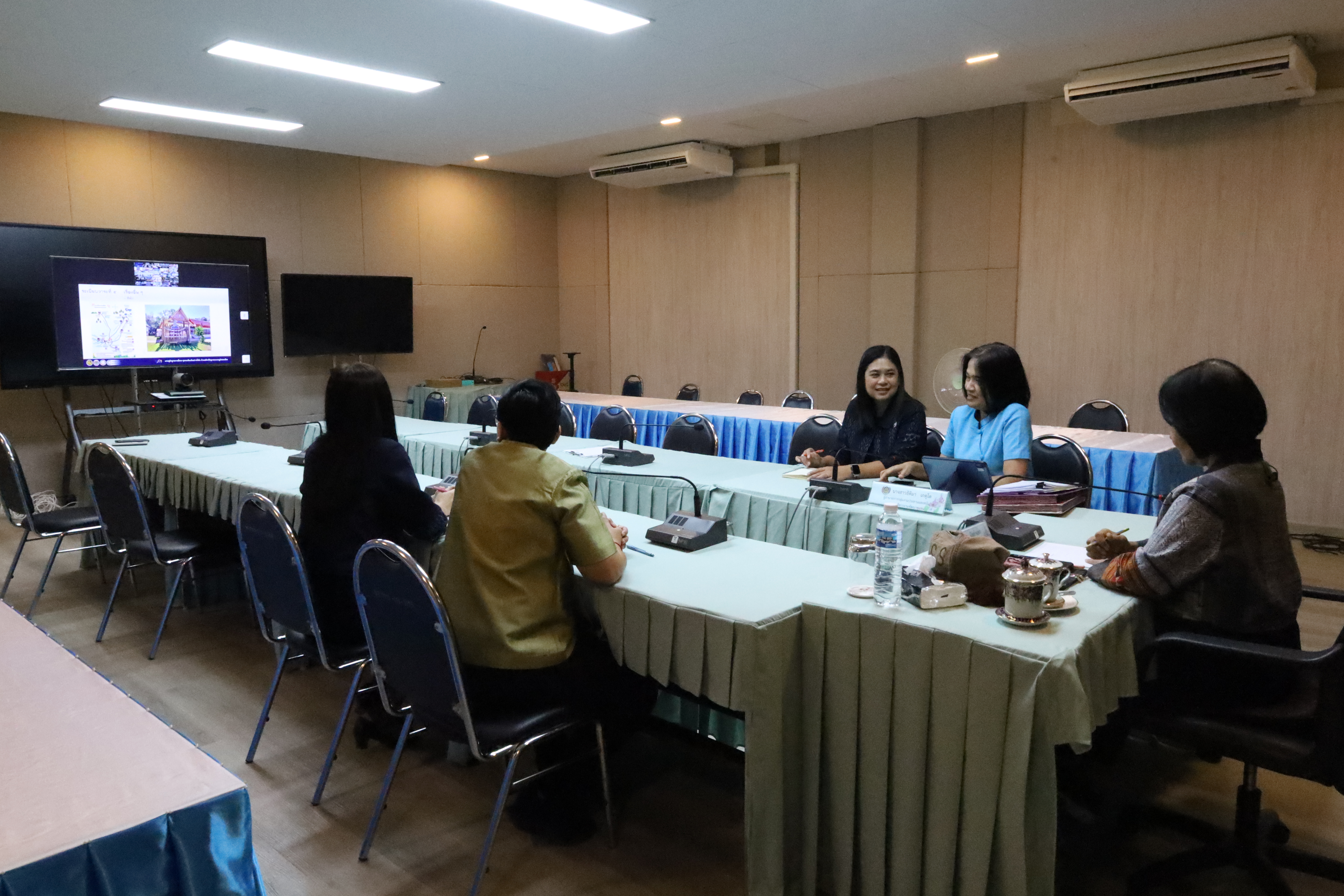 พช.กำแพงเพชร ร่วมประชุมเตรียมความพร้อมงานทอดกฐินสามัคคี ประจำปี 2568 ผ่านระบบ Video Conference